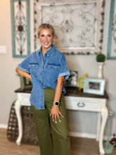 Load image into Gallery viewer, Denim Days Button Down
