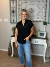 Load image into Gallery viewer, Autumn Ease Button Down (Black)
